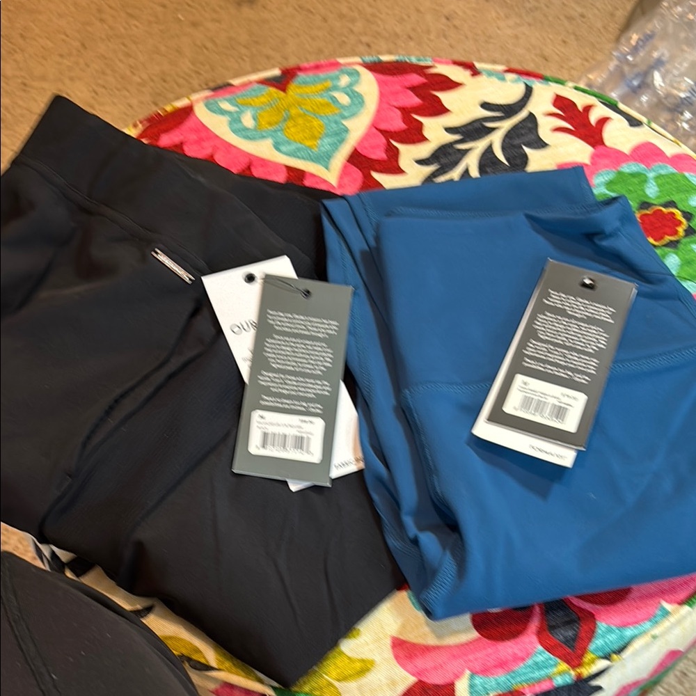 Glyder Black and Blue Athletic Leggings